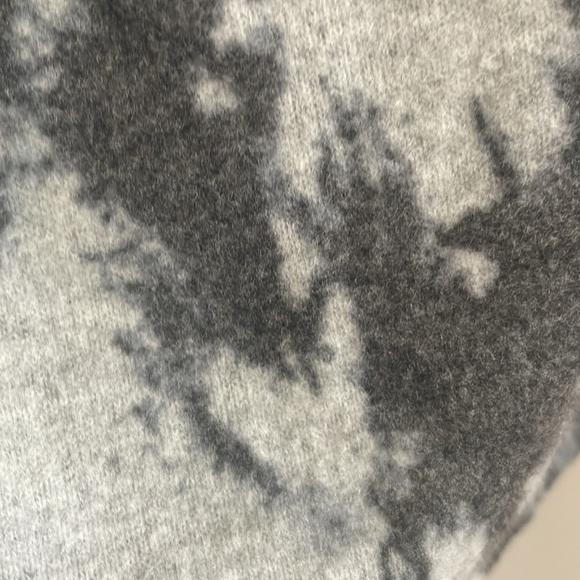 Nati Kangaroo Pocket Sweater tunic - Picture 9 of 10